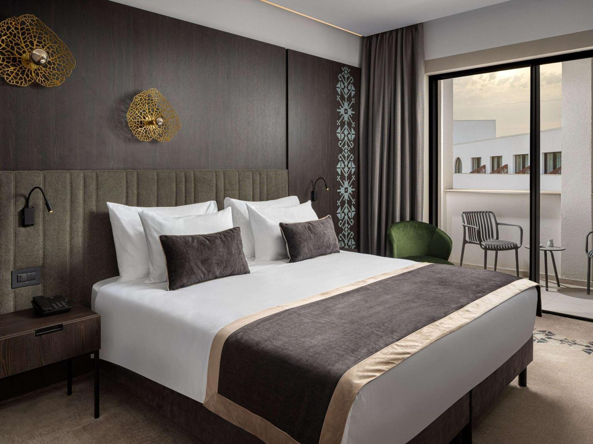 Mercure Conacul Cozieni Pasarea المظهر الخارجي الصورة