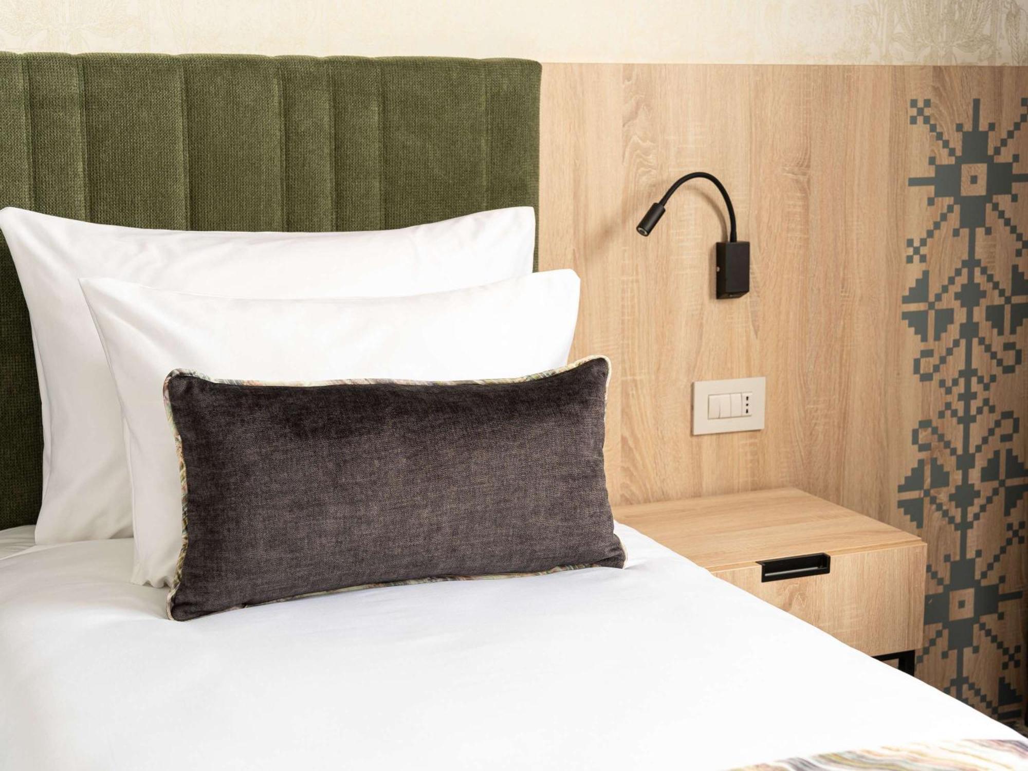 Mercure Conacul Cozieni Pasarea المظهر الخارجي الصورة
